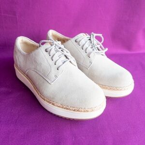 Clarks Artisan Suede Oxford Shoes Light Blue Gray Women Size 6.5